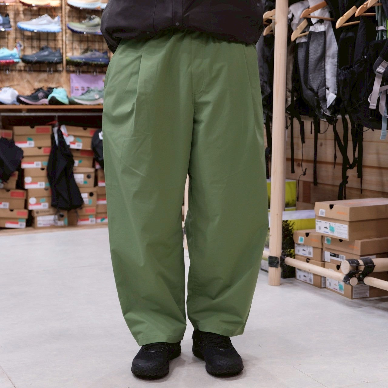 TANNUKI – SANKAKU STAND