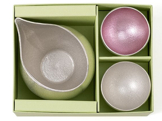 能作】桜色をあしらった「桜酒器セット ‐ 2025」 | 能作 | 大丸札幌店