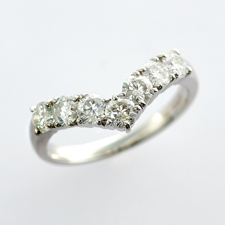 プラチナ合計1ctダイヤV字リング／鑑別書付き | TBSショッピング