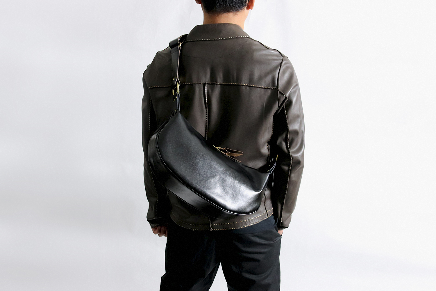 OPUS（オーパス） INCEPTION インセプション HORSE HIDE BANANA BAG 茶