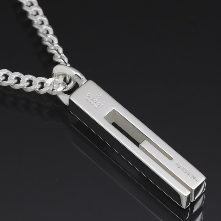 GUCCI（グッチ） ネックレス ペンダント Gマーク ペンダント Gモチーフ