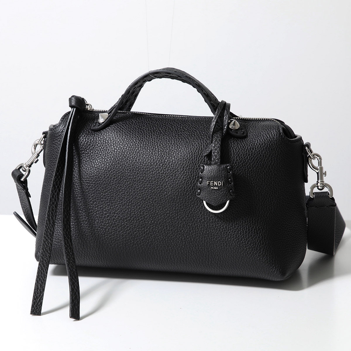 FENDI（フェンディ） ショルダーバッグ BY THE WAY MEDIUM バイ ザ