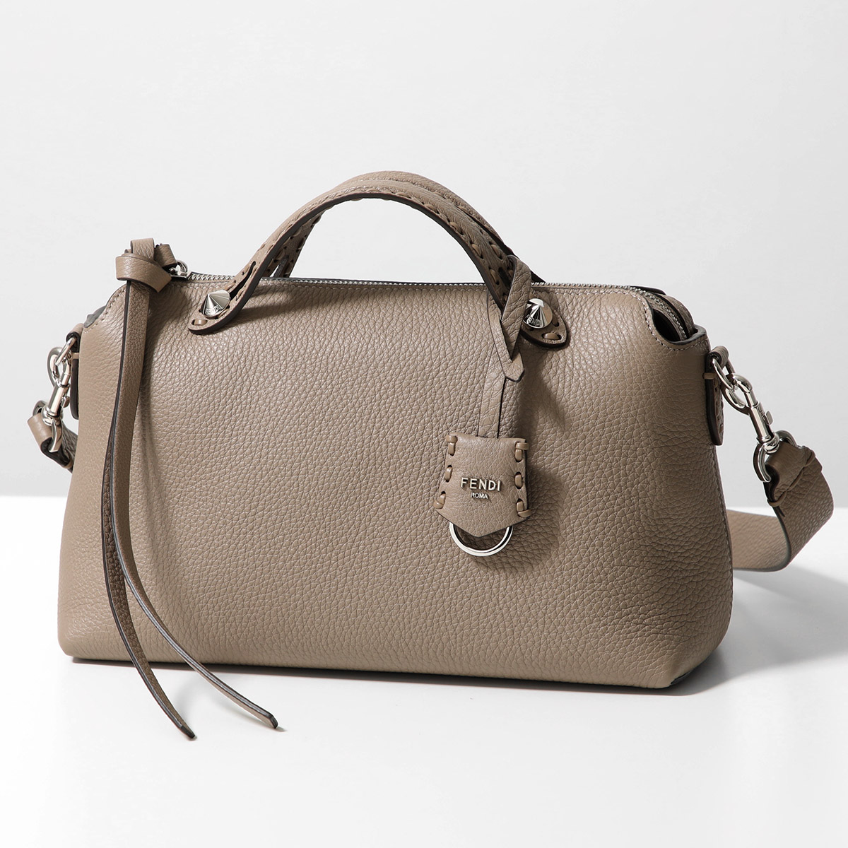 FENDI（フェンディ） ショルダーバッグ BY THE WAY MEDIUM バイ ザ