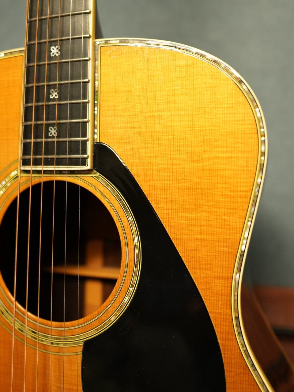 YAMAHA L-55 Custom Jacaranda 1981年製 – Sincere Guitars