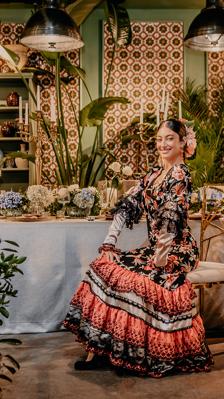 Sonia Johnes | フラメンコ衣装のソニア・ジョーンズ 公式ブランドサイト