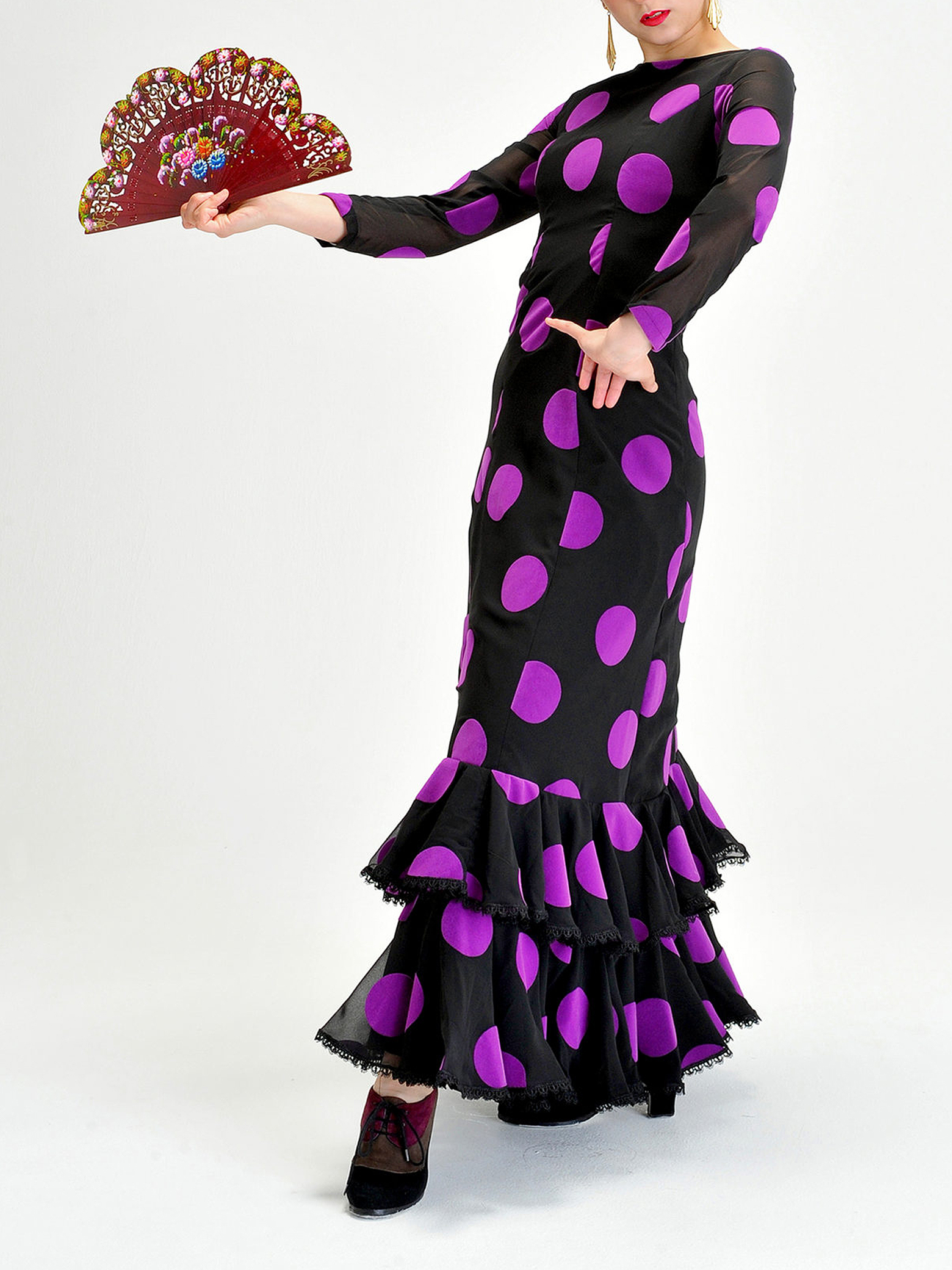 Sonia Johnes | フラメンコ衣装のソニア・ジョーンズ 公式ブランドサイト