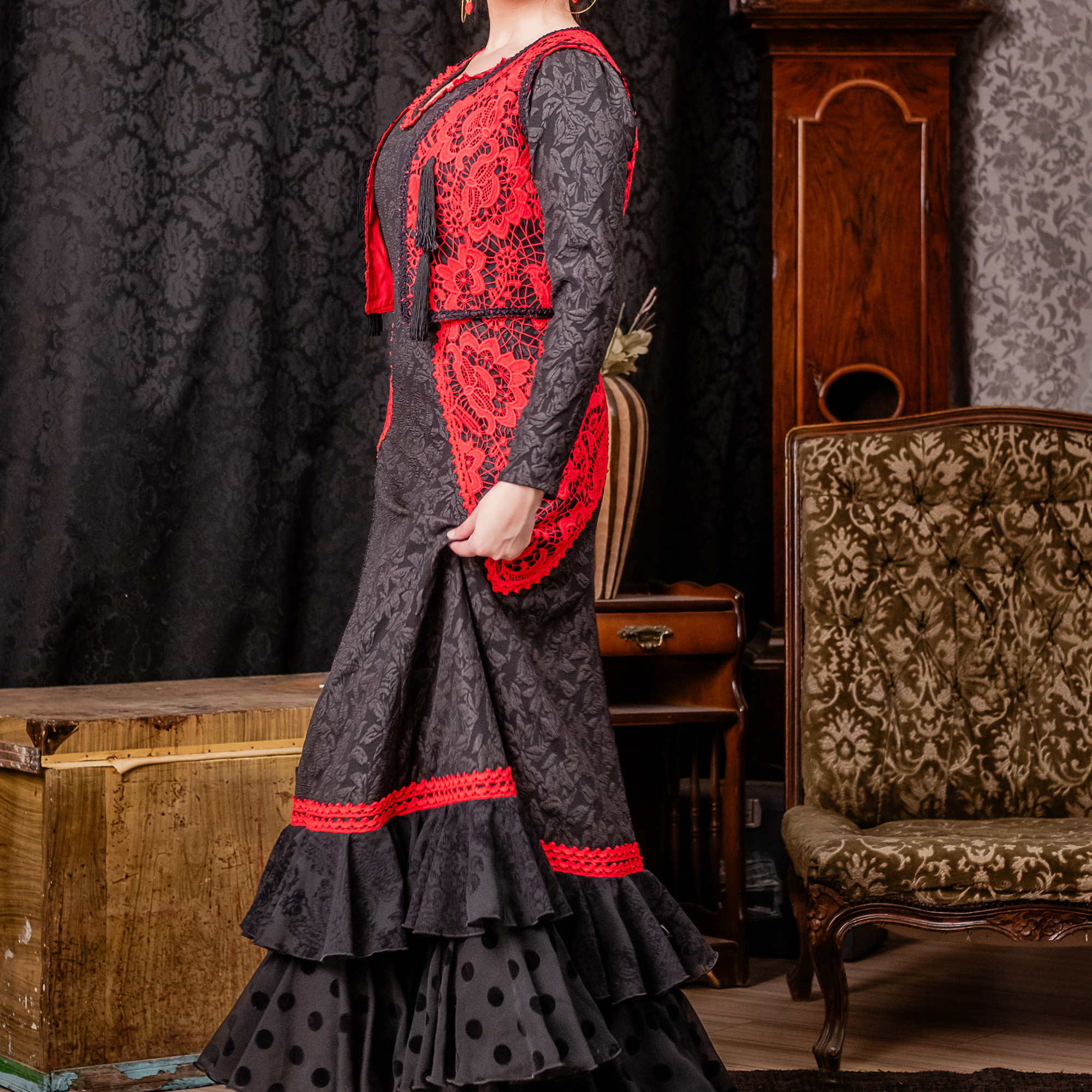 Sonia Johnes | フラメンコ衣装のソニア・ジョーンズ 公式ブランドサイト