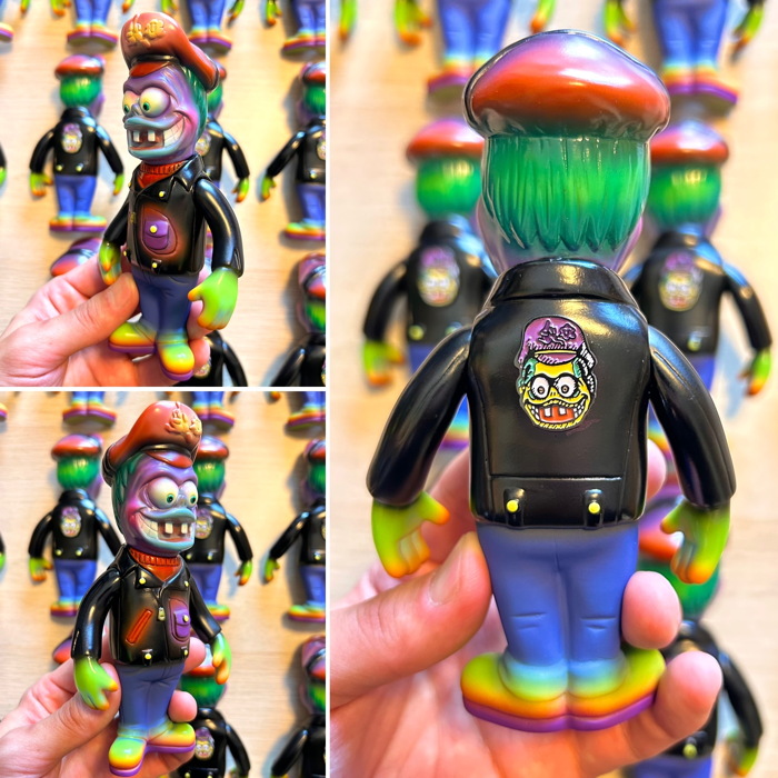 アートショウ「Death Dealer」注目のソフビが抽選販売にて受付開始