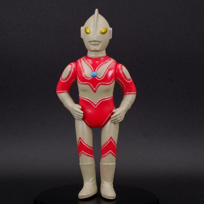 ブルマァクの「S帰ってきたウルトラマン」が「レトロカラー」となって