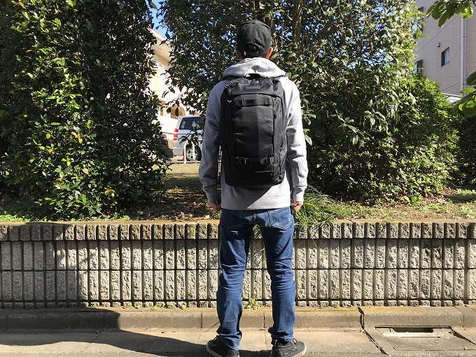 バートンの「KILO2.0 27L(キロ2.0)」をレビュー。スケボーがつけられる