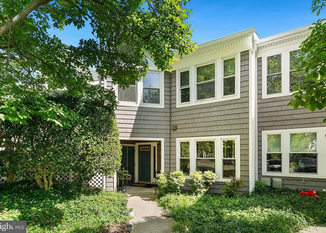 7952 Mayfair Cir, Ellicott City, MD 21043 | Redfin