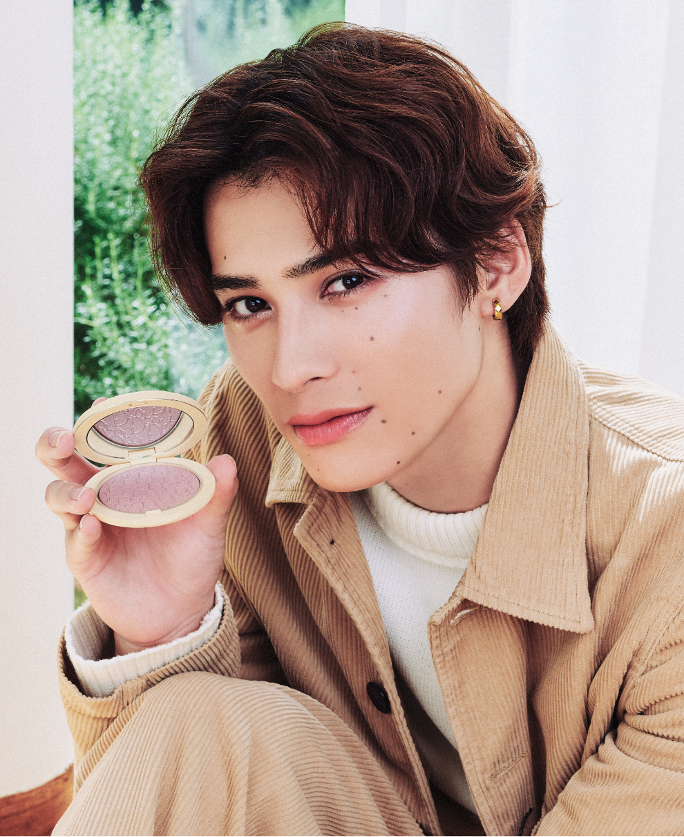 EBiDANが魅せるディオールの春メイク - NYLON JAPAN