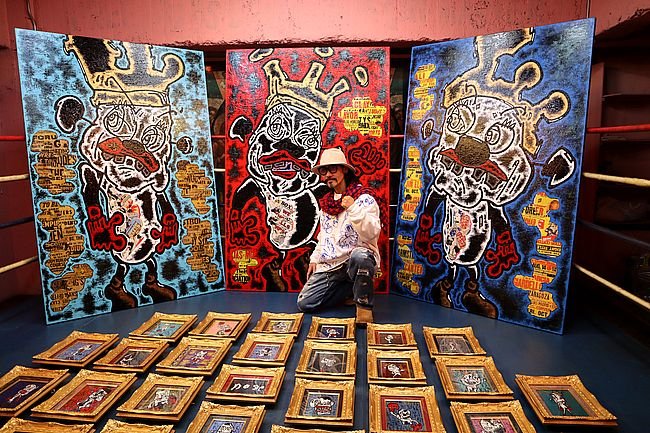 鬼塚勝也さんの「ファイティングアート展」 | 西日本新聞めくると