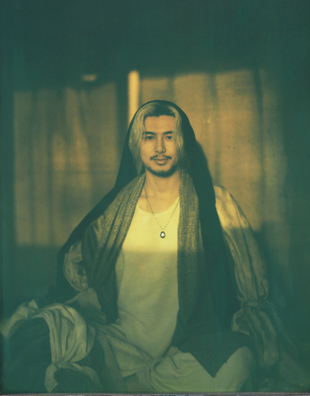 藤井 風、3rdアルバム『Prema』より“I Need U Back”MVプレミア公開