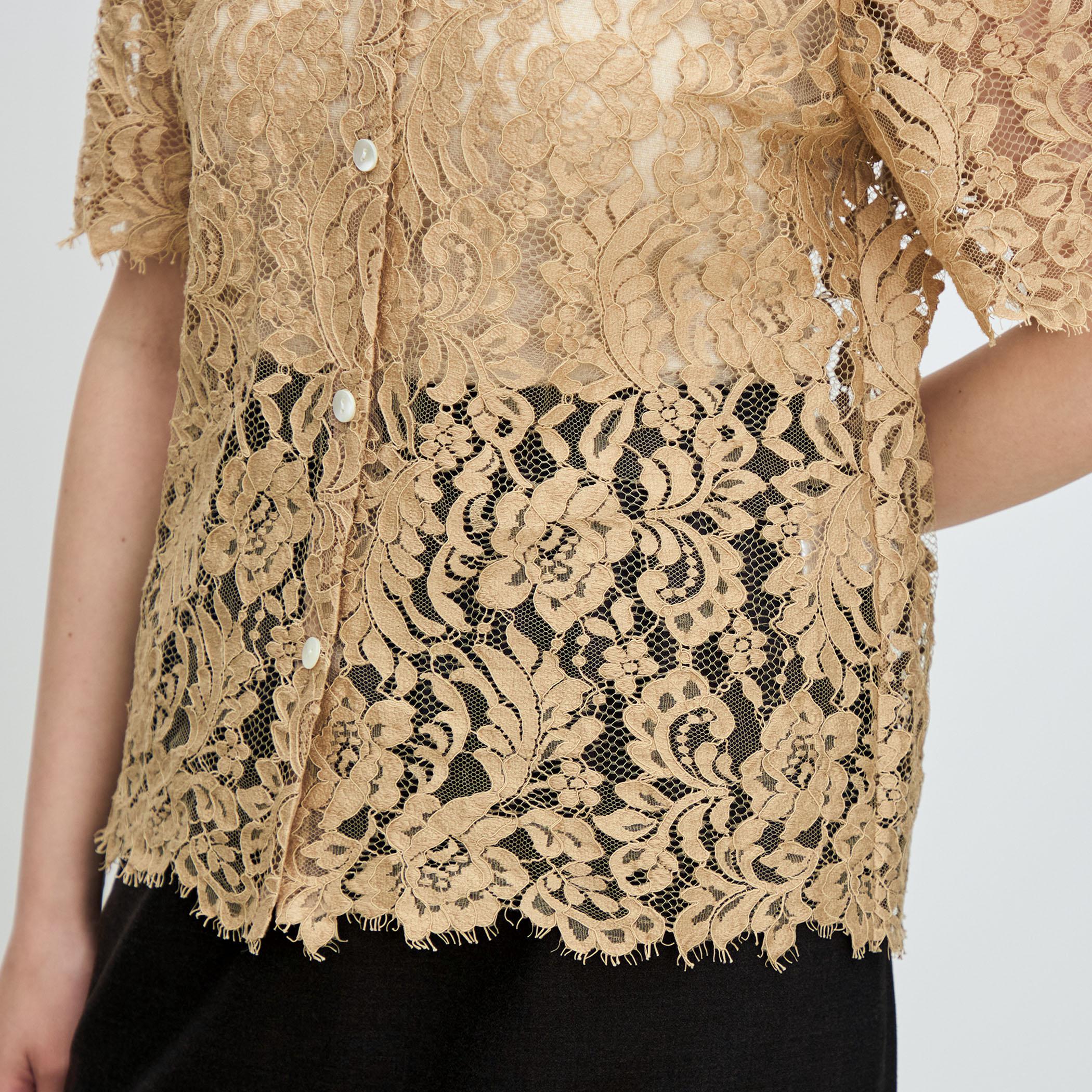 コードレース ハーフスリーブブラウス｜トゥモローランド 公式通販