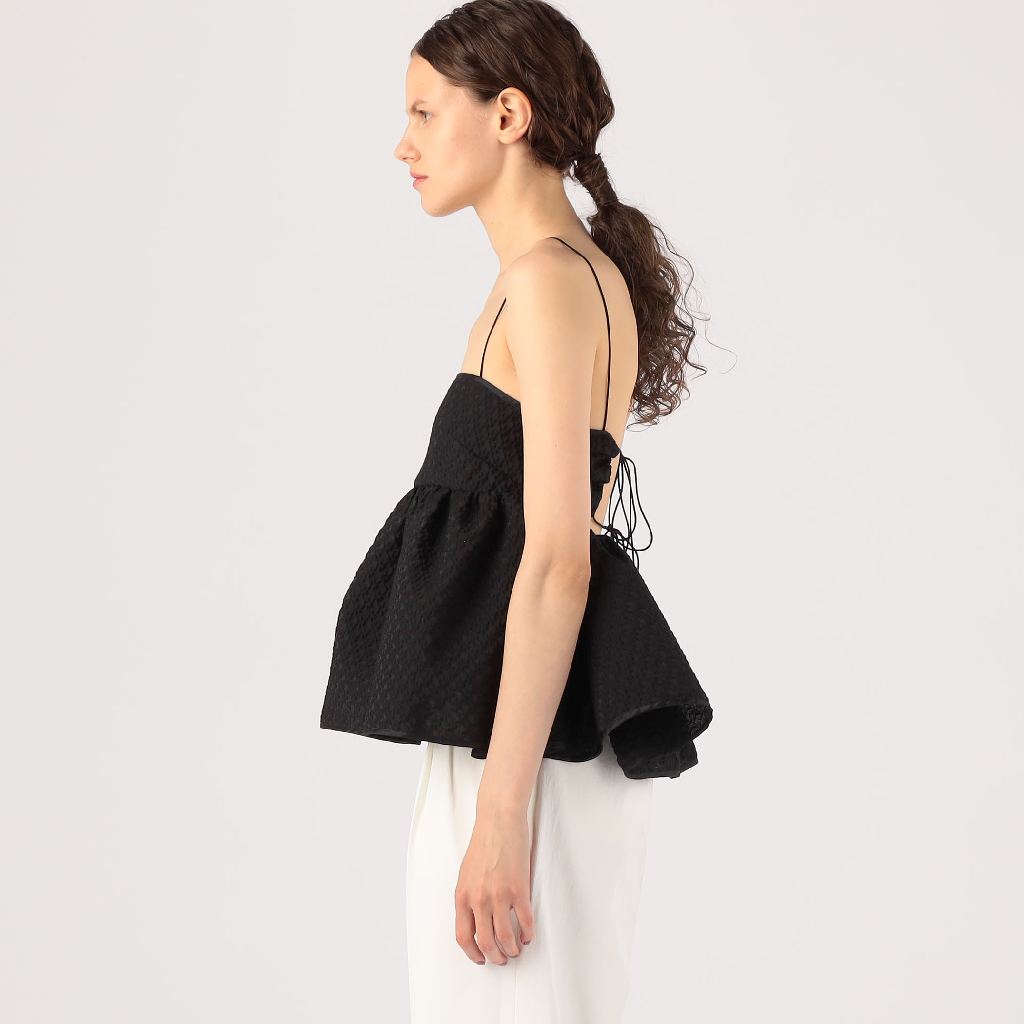 item1221ac8c140211ef93a40242ac