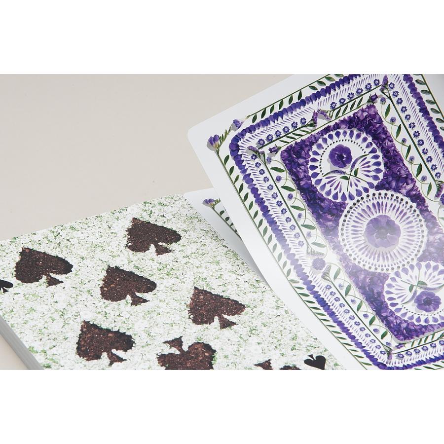 吉田ユニ】PLAYING CARDS purple (BOOK TYPE) 吉田ユニ -の商品詳細