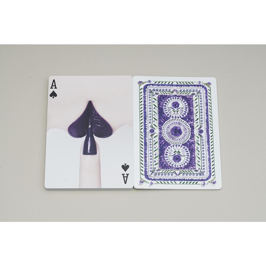 吉田ユニ】PLAYING CARDS purple (BOOK TYPE) 吉田ユニ -の商品詳細