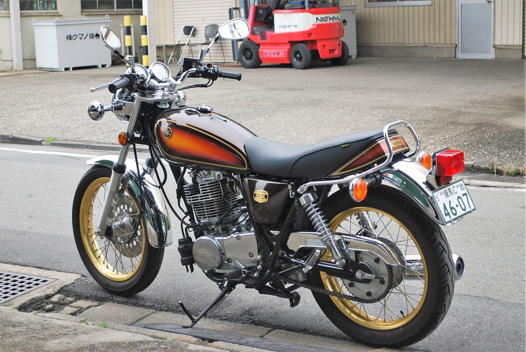 純正カウル対応 ローシート B ステッチ SR400｜K＆H