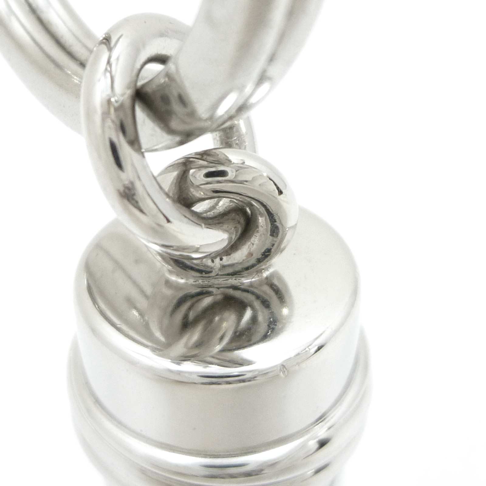 カルティエ ピルケース キーホルダー バッグチャーム シルバー 金属