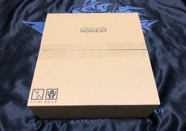 氷室京介 WEEKLY CALENDAR 2019「MOMENT」フィギュア付き | エンタメ