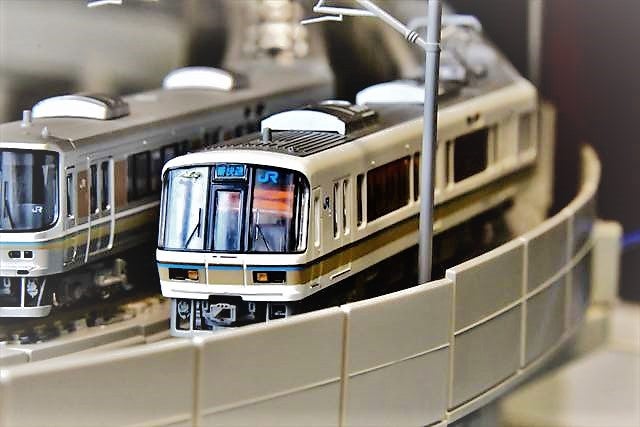 NゲージKATO】221系新快速(旧製品) | EXPRESS DIARY3〜近畿圏鉄道の