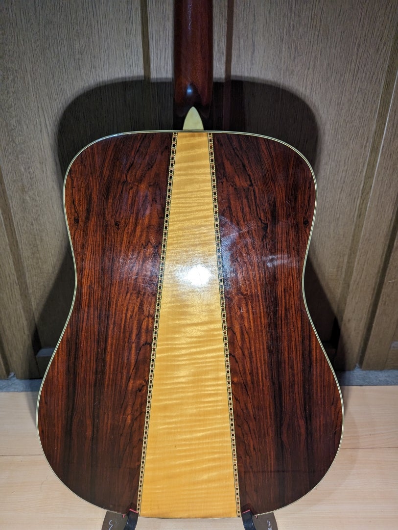 No:5 Morris W-40ハカランダ 縦ロゴ | ゆずマンのギター説明ブログ