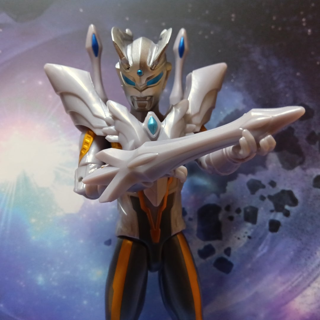 ウルトラアクションフィギュア ウルトラマンゼロ・ワイルドバースト 他