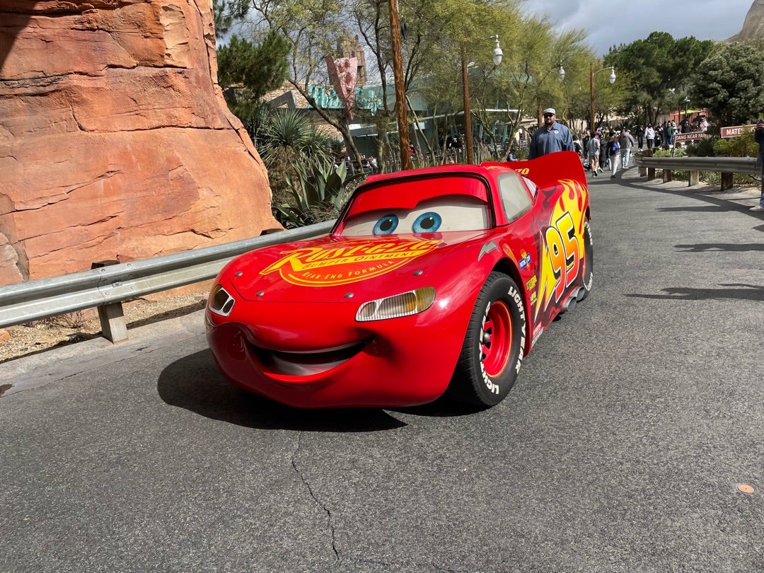 カーズランド感動しました…！ | 上海→香港→WDW☆べにこのブログ