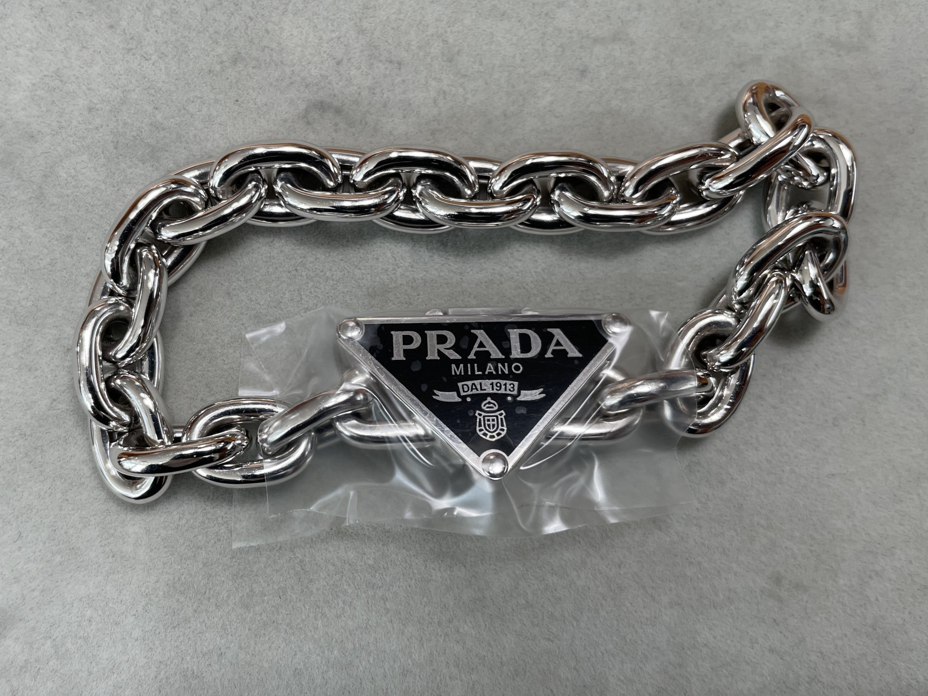 PRADA シンボルブレスレットの長さ調整 | jewelrypetitのブログ