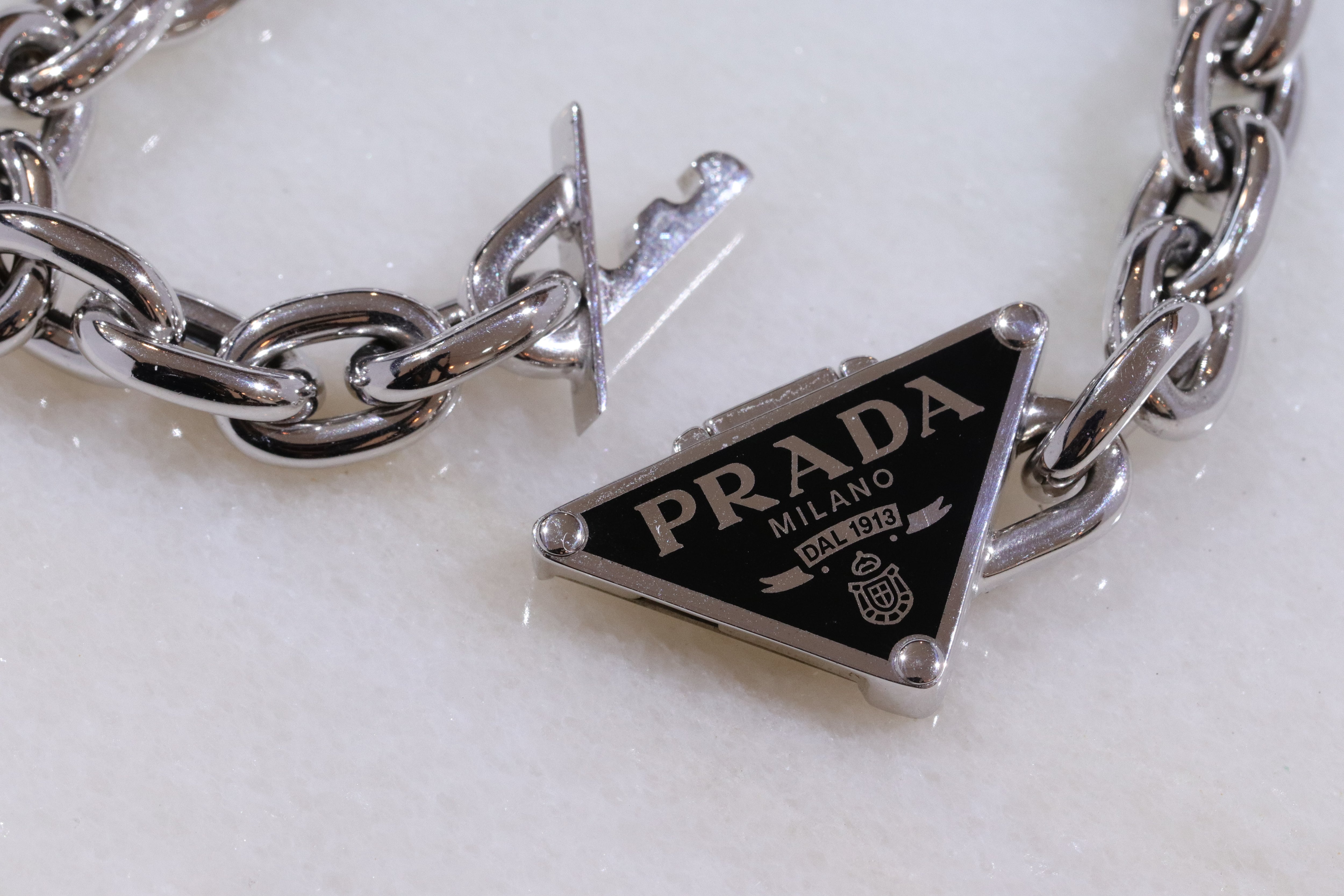 PRADA シンボルブレスレットの長さ調整 | jewelrypetitのブログ