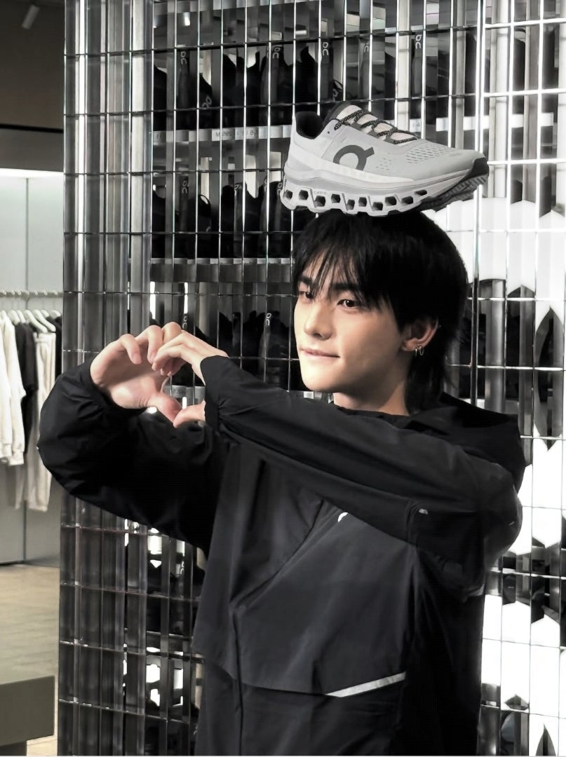 ヒョンジン in @on.korea | ピリとラオスとStray Kids～にゃん！