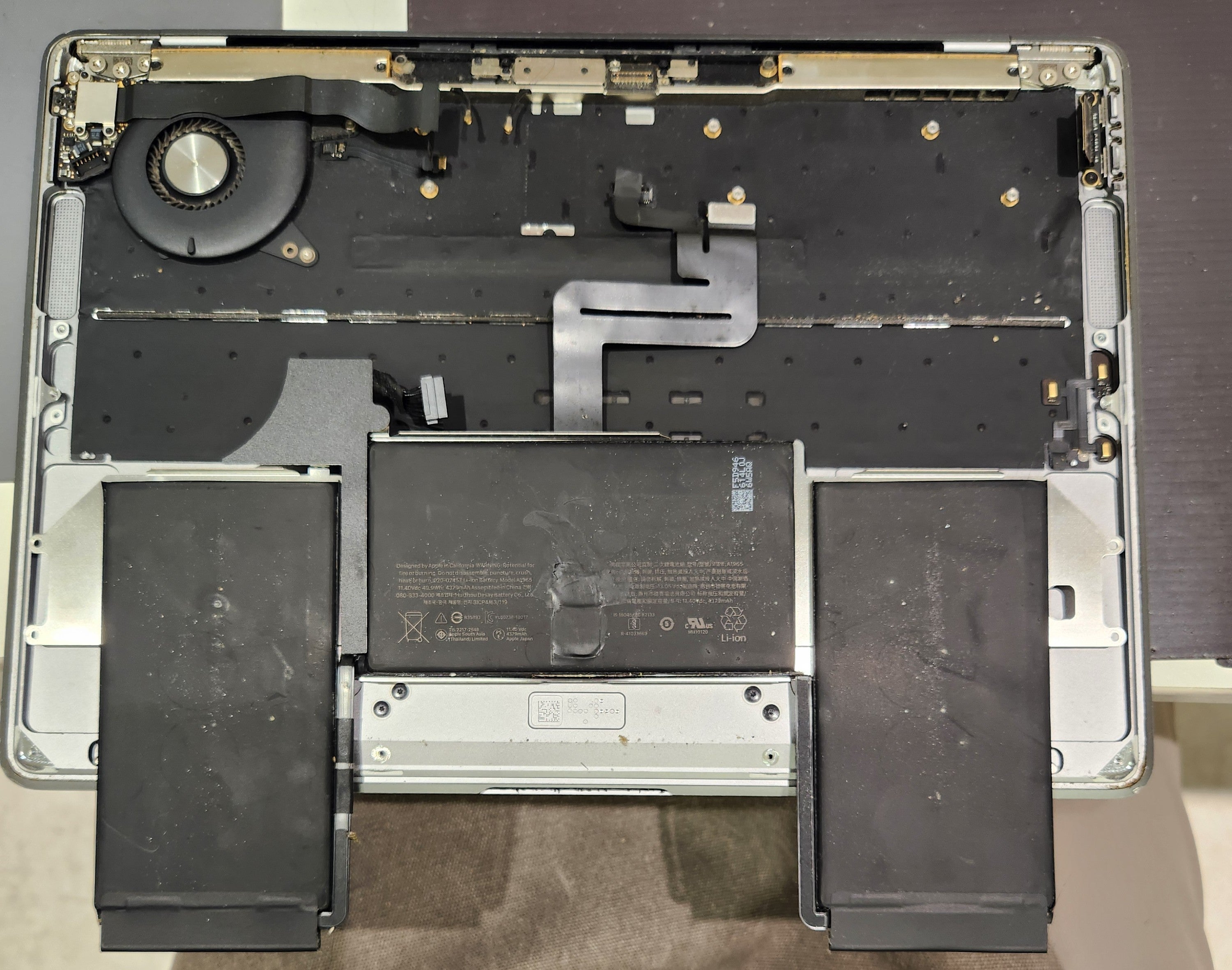 Macbook Air A1932のバッテリー交換も最短即日！ | スマートクール