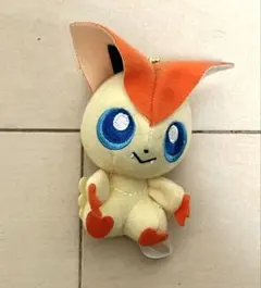 2026年最新】ビクティニ キーホルダーの人気アイテム - メルカリ