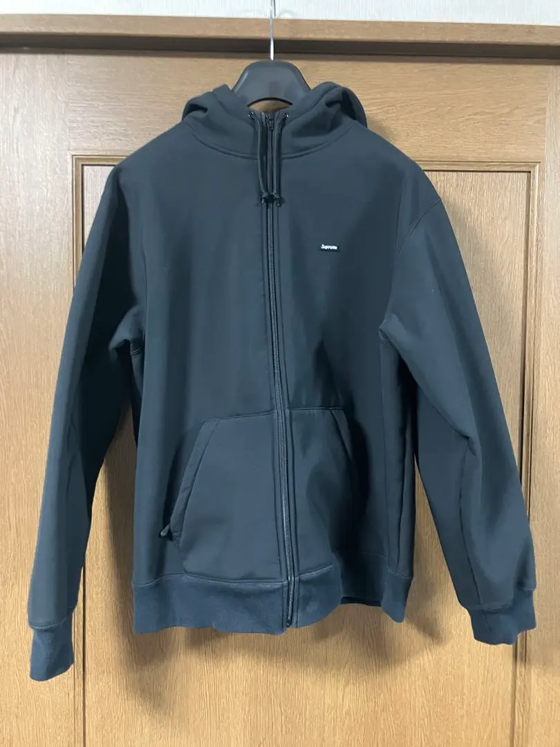 2026年最新】supreme windstopper zip up hoodedの人気アイテム - メルカリ