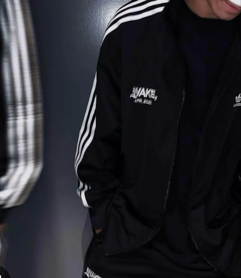 全新wake adidas sapporo FIREBIRD TT M 上衣‐ Mercari 日本最大二手