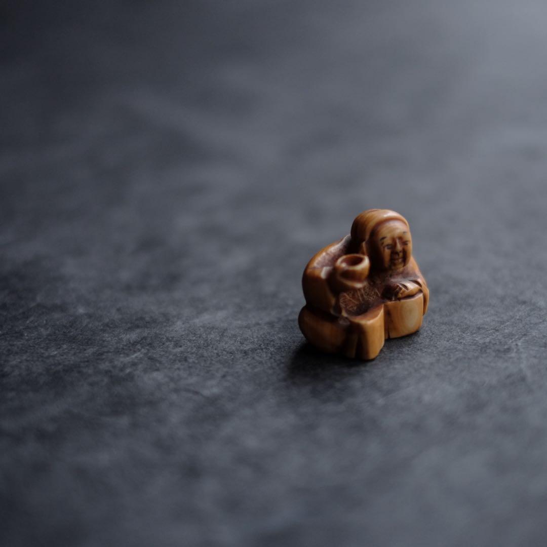 江戸極上　時代根付　牙刻　江戸期　在銘　東洋彫刻 江戸極上 時代根付 牙刻 江戸期 在銘 東洋彫刻 - メルカリ