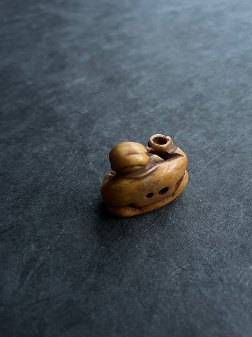 江戸極上 時代根付 牙刻 江戸期 在銘 東洋彫刻 - メルカリ