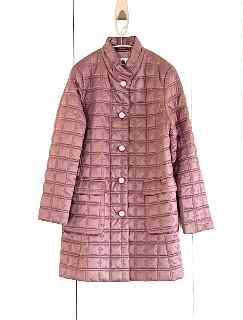 日本製【銀座花菱】スタンドカラースモーキーピンクダウンコートポリエステル100% 日本製【銀座花菱】スタンドカラースモーキーピンクダウンコート