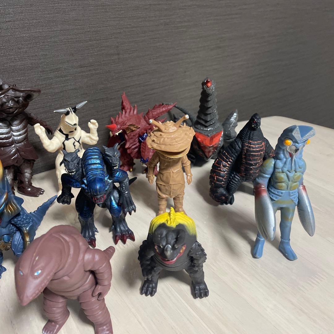ウルトラマン怪獣ソフビ15体セット - メルカリ
