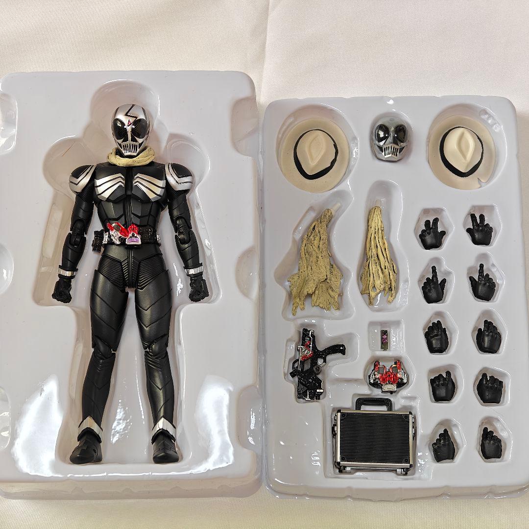 S.H.Figuarts真骨彫製法 仮面ライダースカル 箱なし現状品 Amazon.co.jp: TAMASHII NATIONS S.H.フィギュアーツ (真骨彫製法