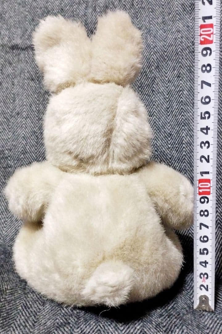 うさぎのぬいぐるみ 立ち耳兎 ベージュ色 昭和レトロ？ ヴィンテージ