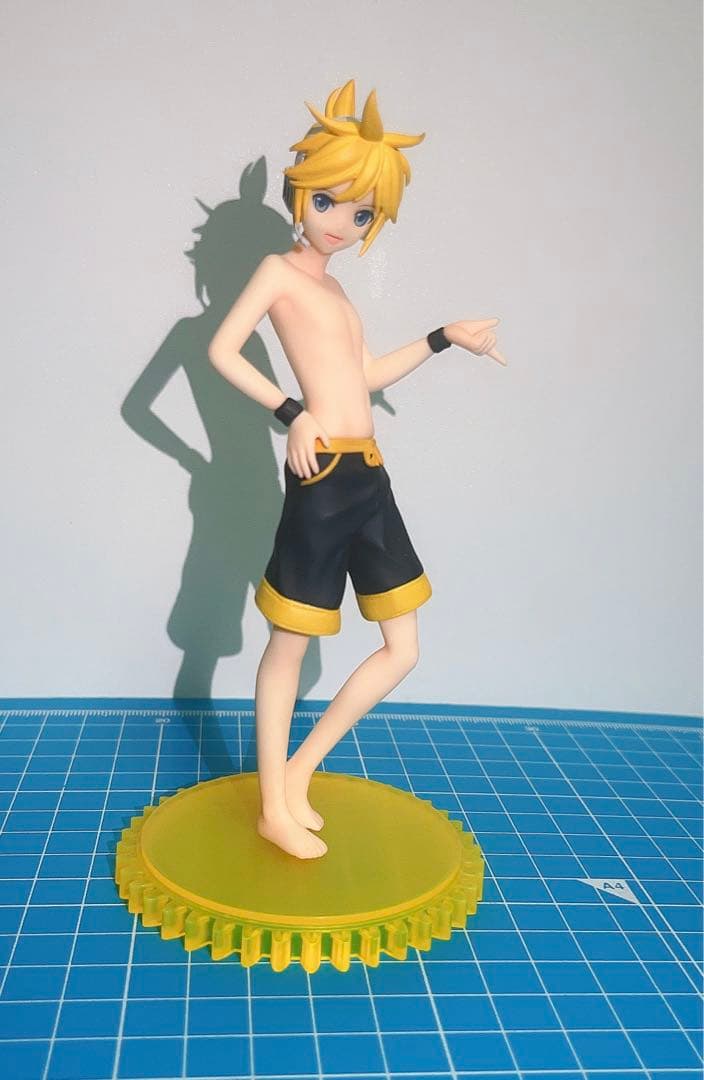 希少　鏡音レン フィギュア 水着Ver. 箱無し　FREEing