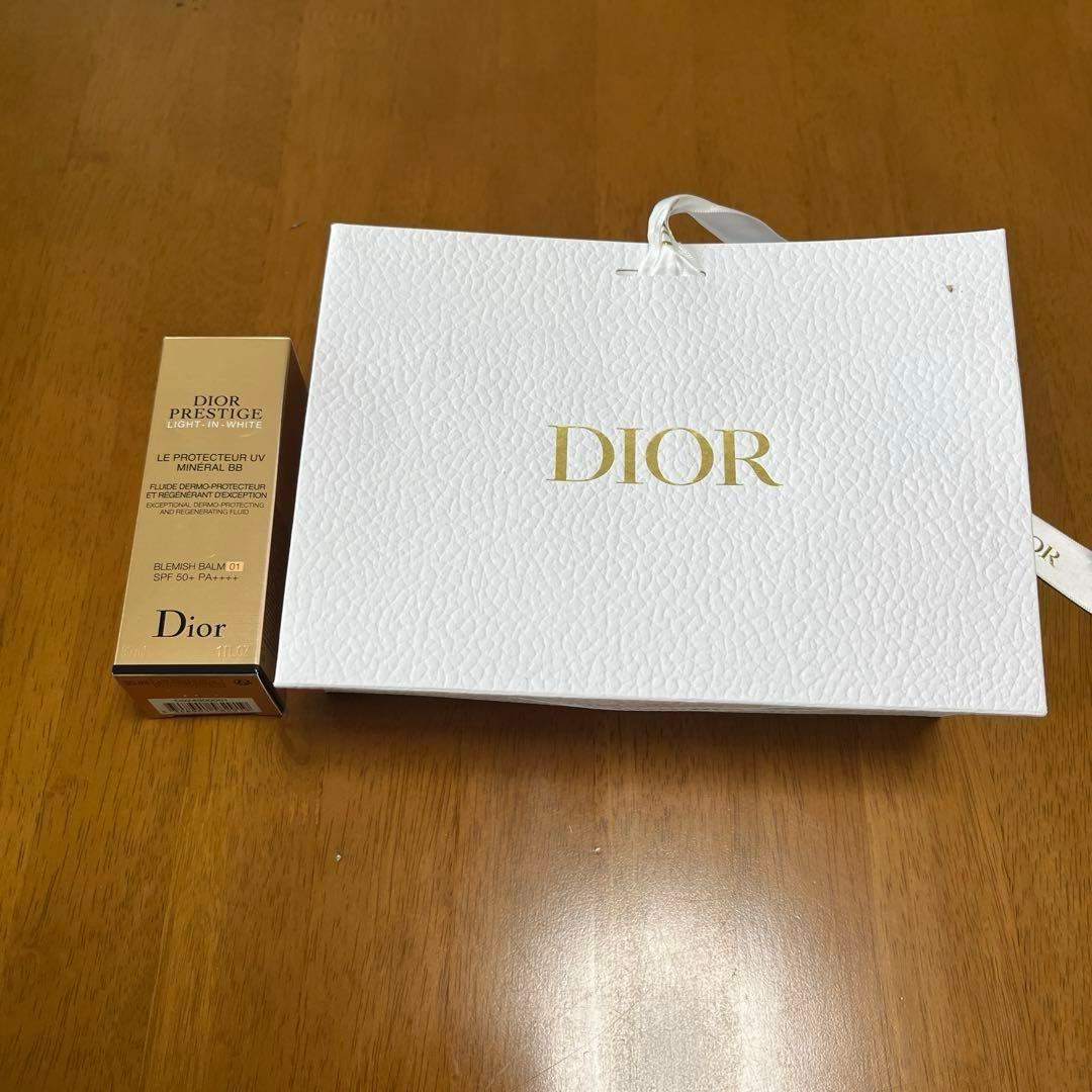 【新品未使用】Diorプレステージ ホワイトルプロテクター UV ミネラル BB