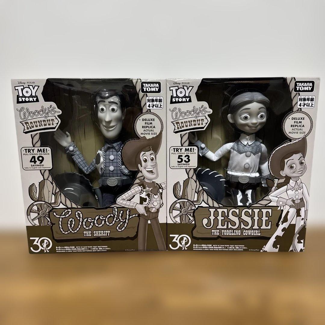 トイ・ストーリー デラックスフィギュア ウッディ＆ジェシー 30周年限定