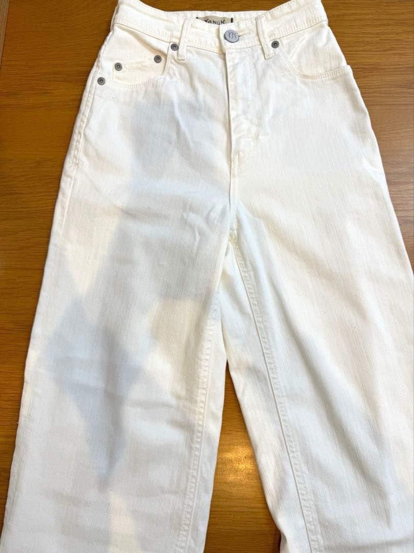 ヤヌーク　リリス　撥水☆防汚☆Lilith ホワイトデニムパンツ 21インチ