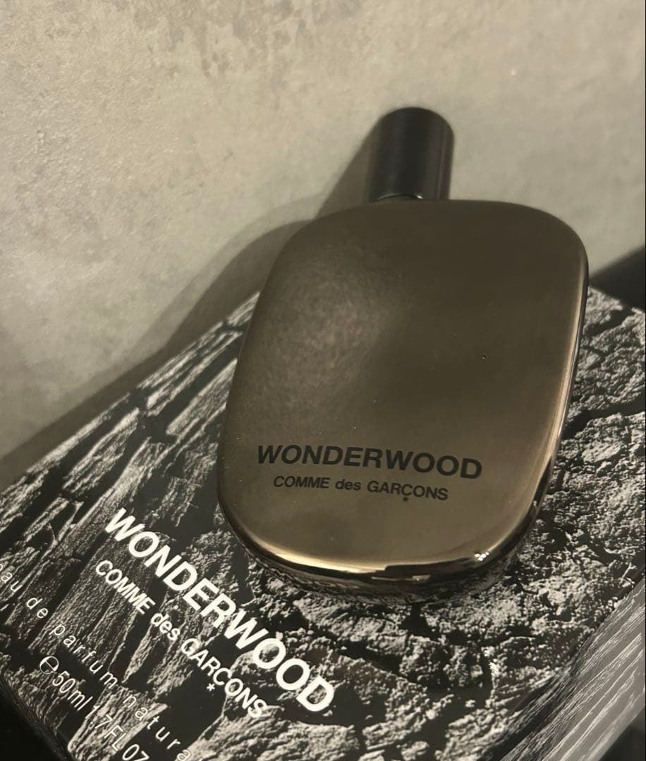 コムデギャルソン　香水　ワンダーウッド