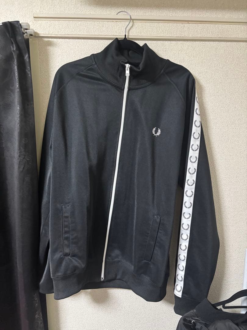 フレッドペリー