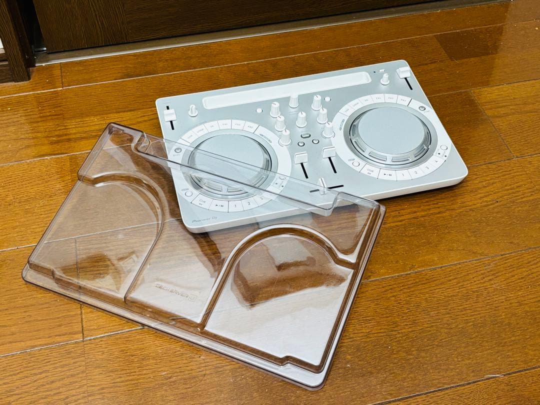 パイオニア　DJコントローラー　DDJ-WEGO4