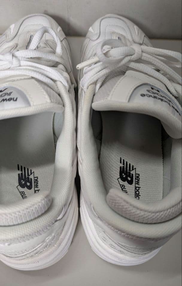 美品】New Balance atmos限定 M1000BWスニーカー - メルカリ